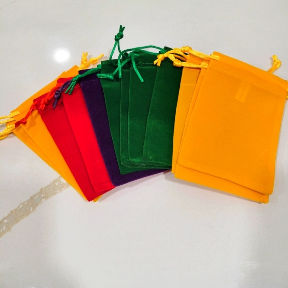13 Assorted Colors Velvety Bags